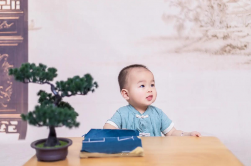 克孜勒苏柯尔克孜宝宝眼屎多是什么原因